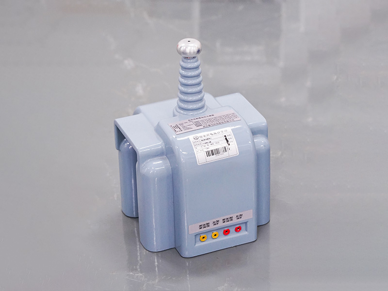 自升压标准电压互感(10/√3～35)kV