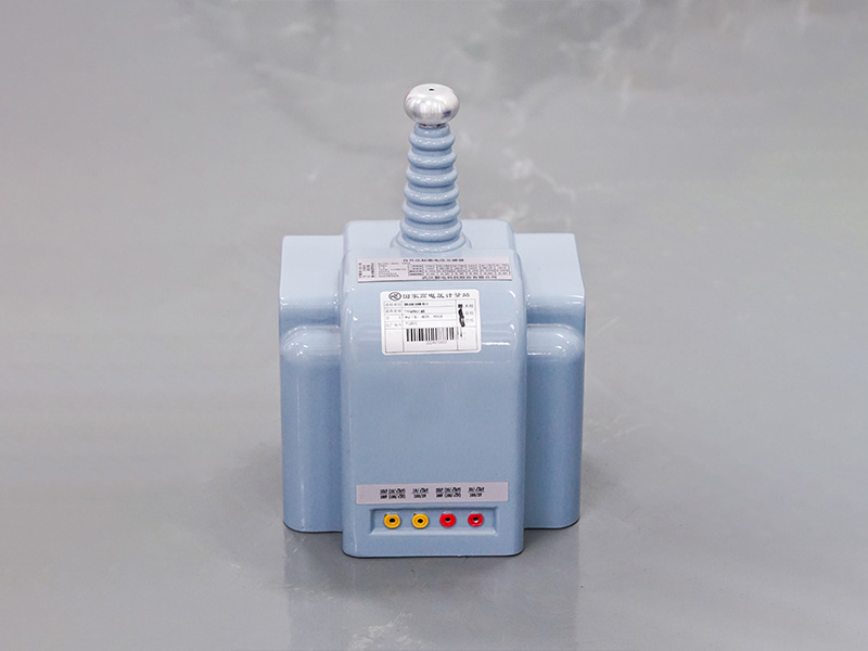 自升压标准电压互感(10/√3～35)kV