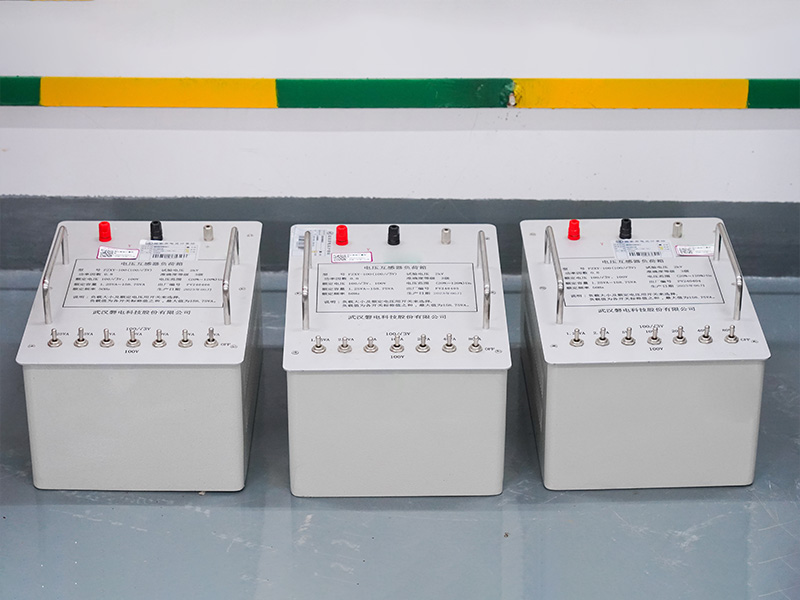 电压互感器负荷箱